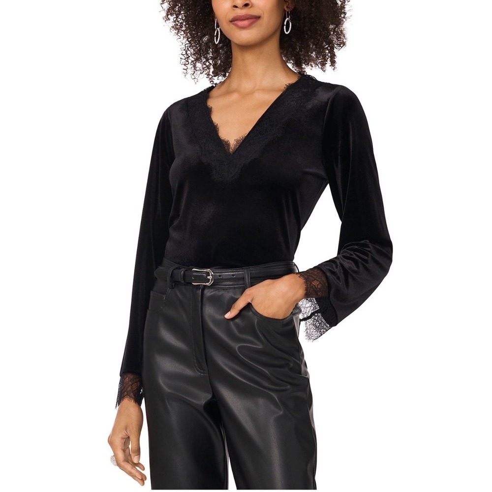 Vince Camuto Womens Lace Trim Velvet Top Long Sleeve V-Neck‎ Rich Black Large